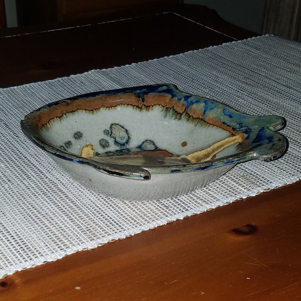 Studio pottery fish bowl serving dish signed by Jim Lauer